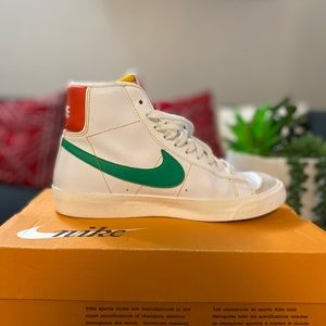 Nike Blazer Mid “77 (GS) “Rayguns”